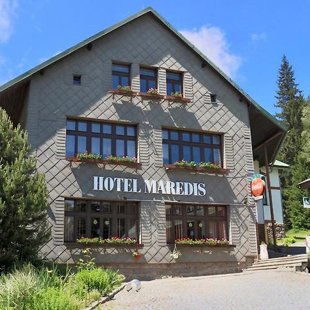 Hotel Maredis Kořenov Eksteriør billede