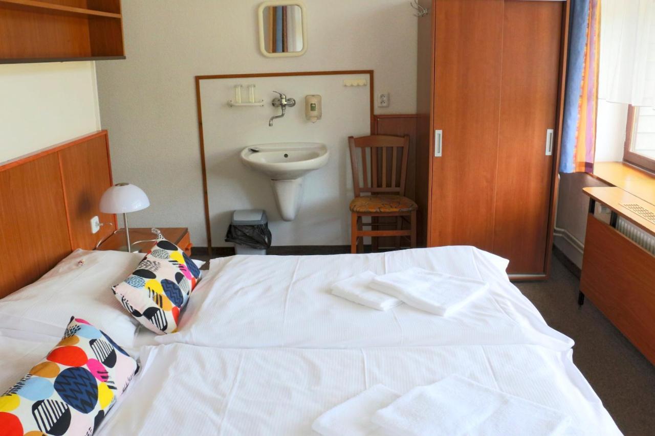 Hotel Maredis Kořenov Eksteriør billede