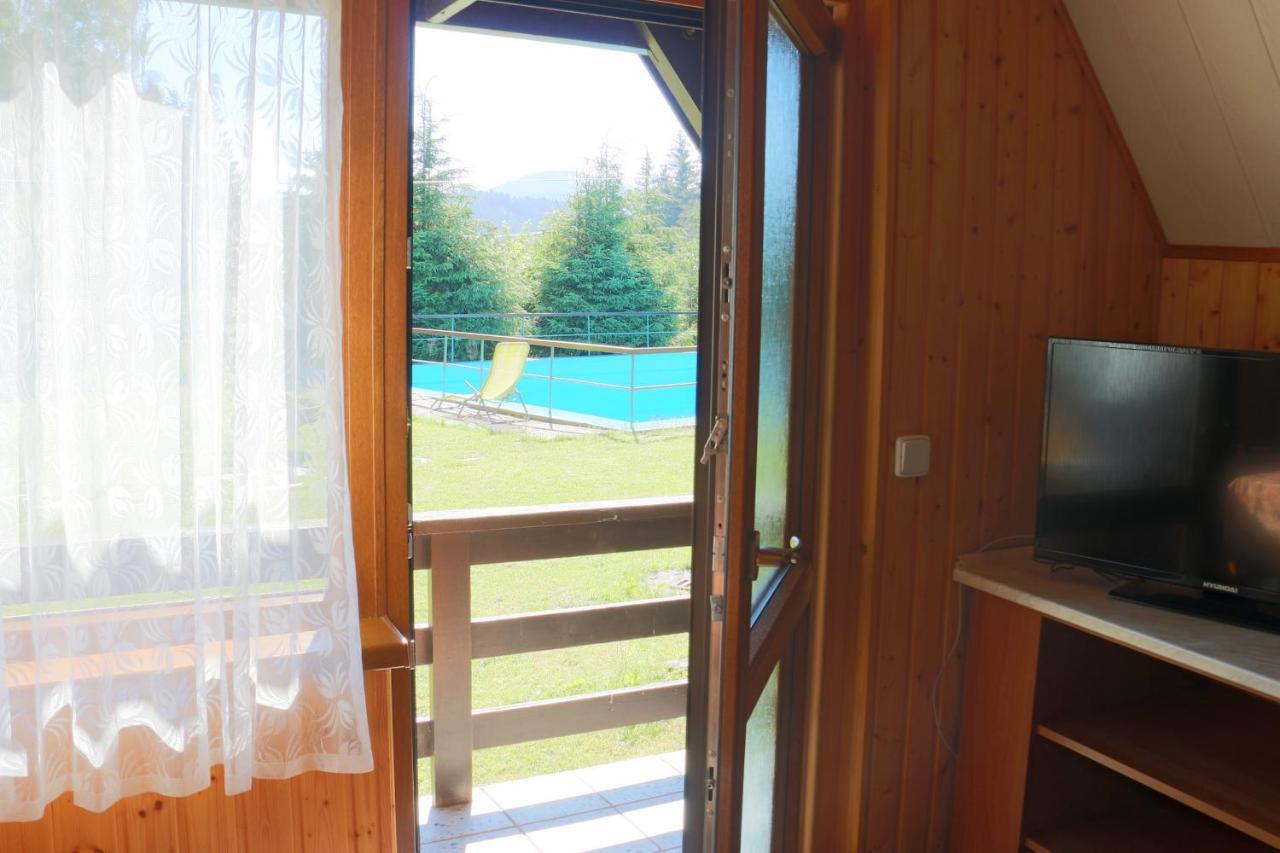 Hotel Maredis Kořenov Eksteriør billede