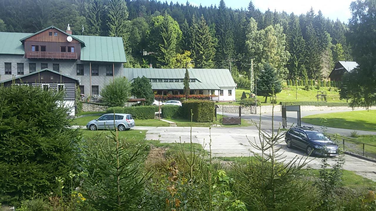 Hotel Maredis Kořenov Eksteriør billede