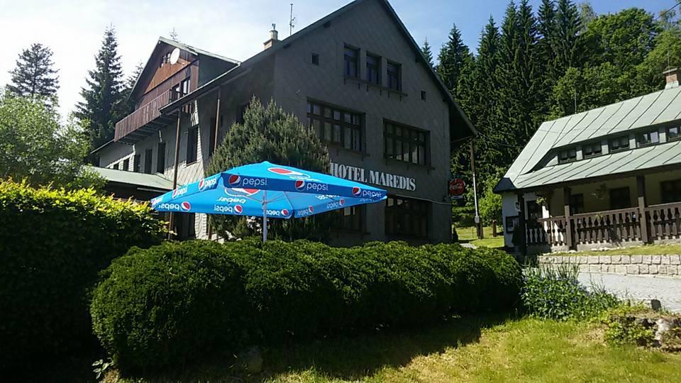 Hotel Maredis Kořenov Eksteriør billede