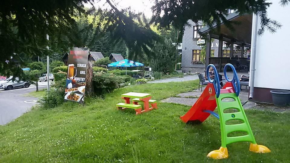Hotel Maredis Kořenov Eksteriør billede